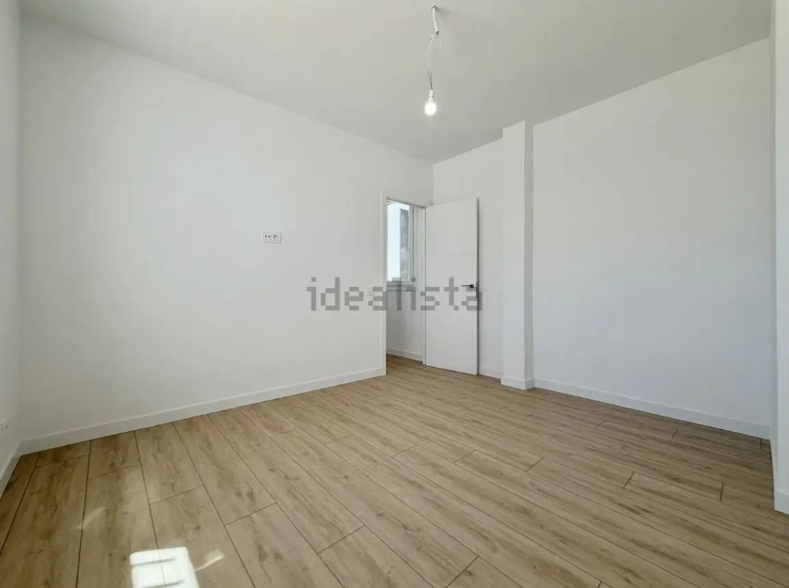 Espectacular ático reformado de 180 m² con gran terraza en Argüelles - imagen 10
