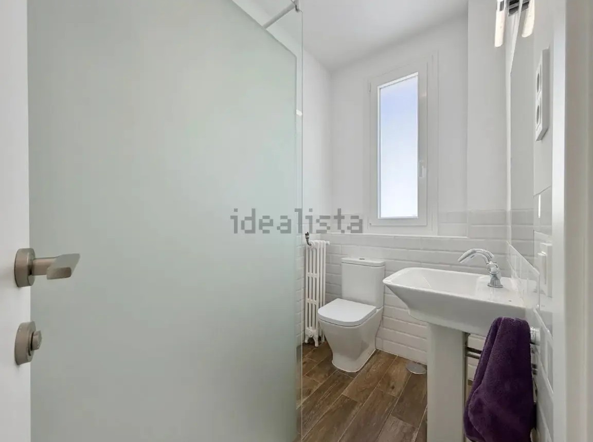Espectacular ático reformado de 180 m² con gran terraza en Argüelles - imagen 15