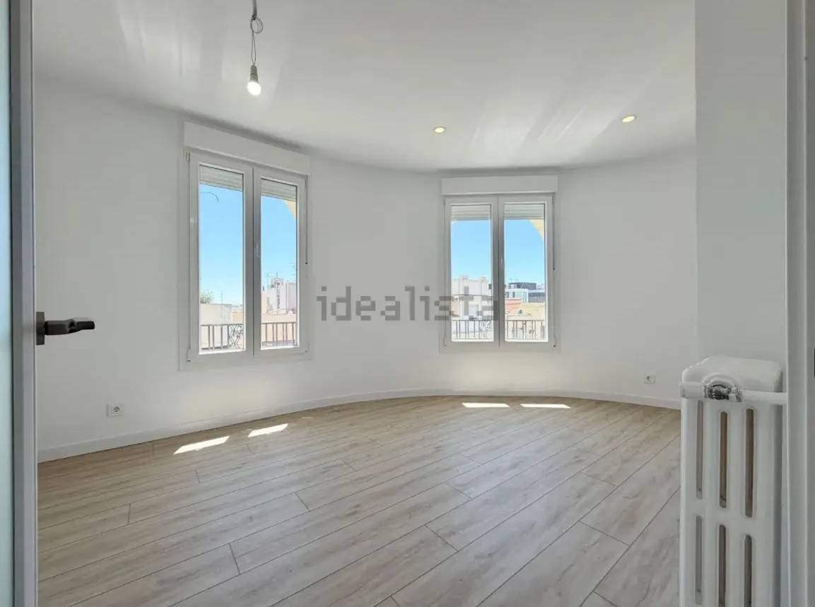 Espectacular ático reformado de 180 m² con gran terraza en Argüelles - imagen 18