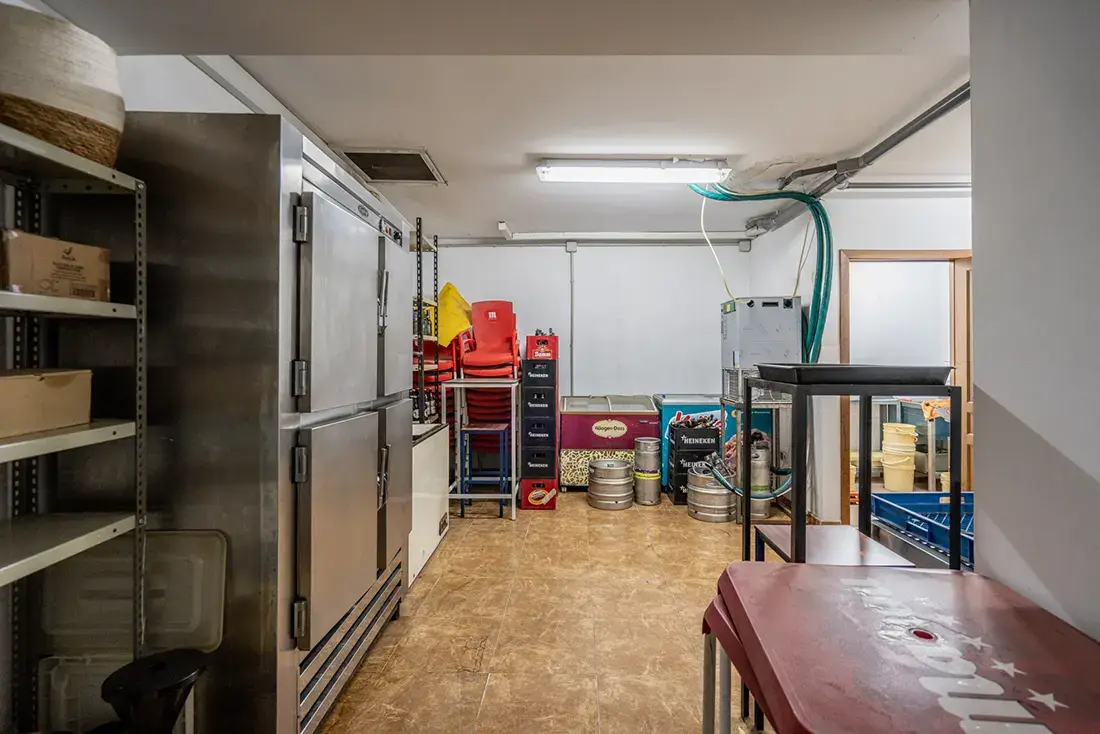 Bar-restaurante con amplias terrazas en Mejorada del Campo - imagen 8