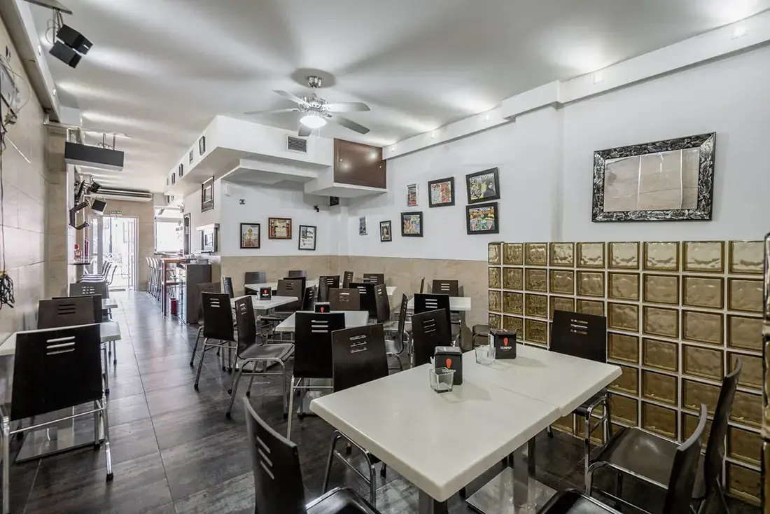 Bar-restaurante con amplias terrazas en Mejorada del Campo - imagen 18