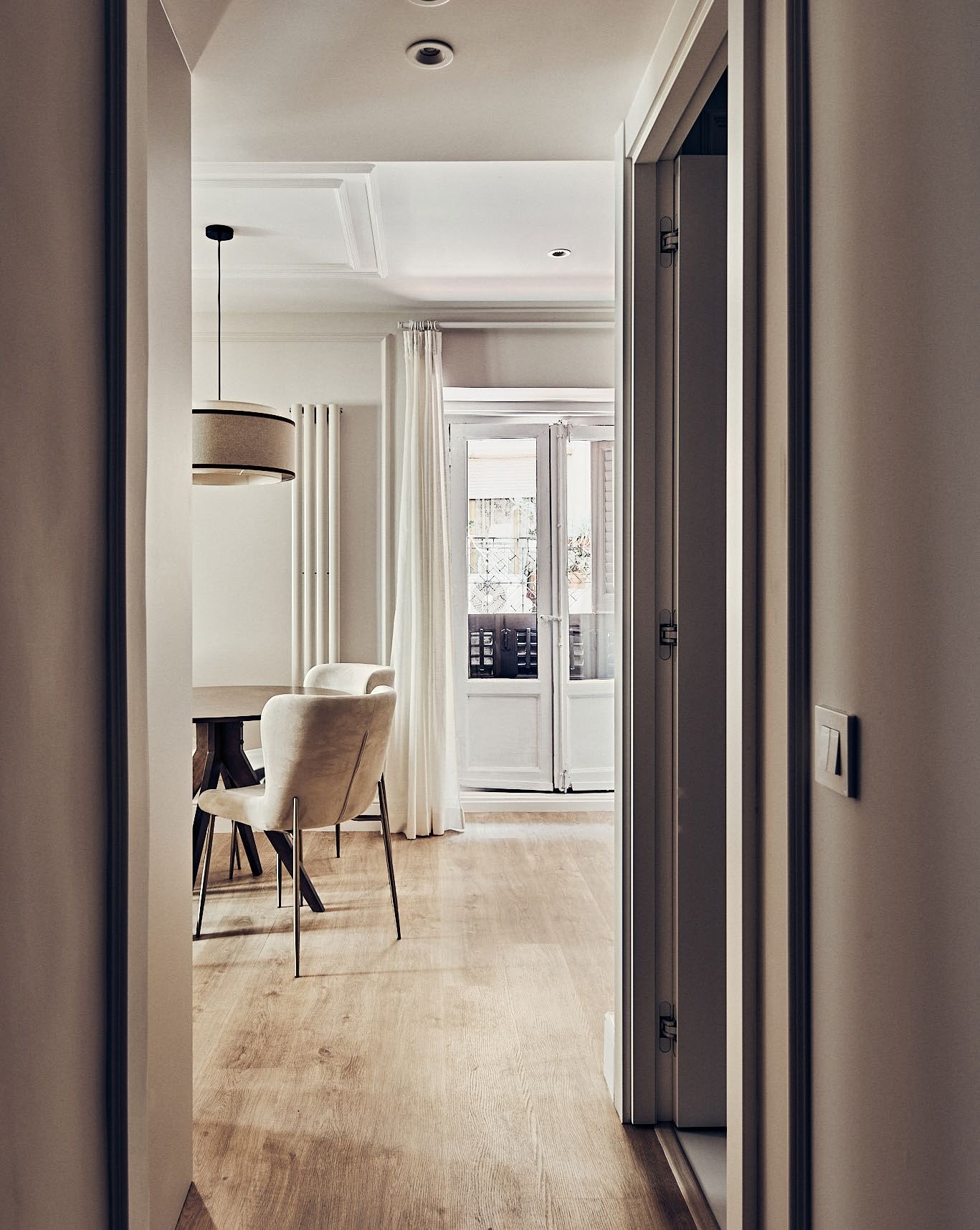 Vivienda exterior reformada de 68 m² con tres balcones en pleno Sol - imagen 8
