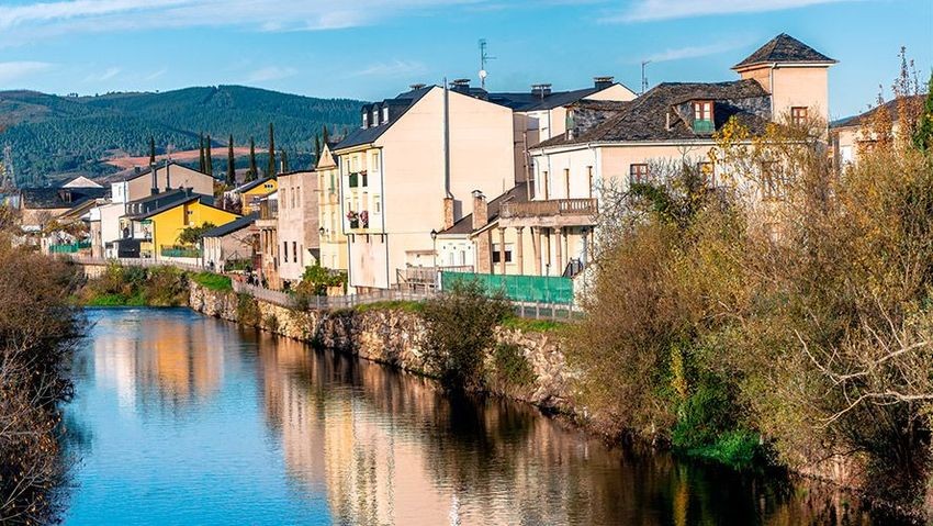 Calle Santa Isabel — Chalet pareado de 190 m² con ascensor y buhardilla en el centro de Cacabelos · El Bierzo (León) - imagen 23