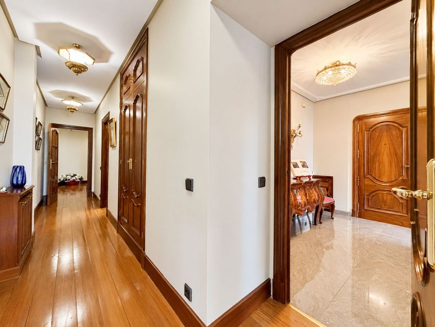 Espectacular vivienda exterior de más de 190 m² junto a la Castellana - imagen 18