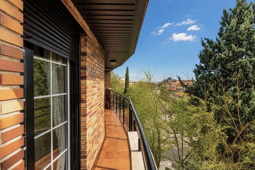 Piso exterior con gran terraza y vistas a la Sierra en urbanización privada · Collado Villalba - imagen 10