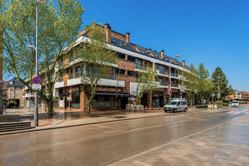 Piso exterior con gran terraza y vistas a la Sierra en urbanización privada · Collado Villalba - imagen 17