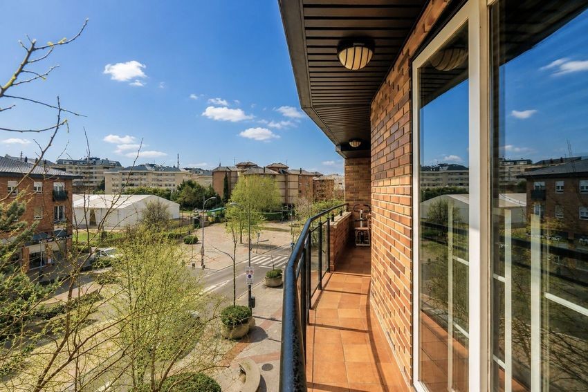 Piso exterior con gran terraza y vistas a la Sierra en urbanización privada · Collado Villalba - imagen 27