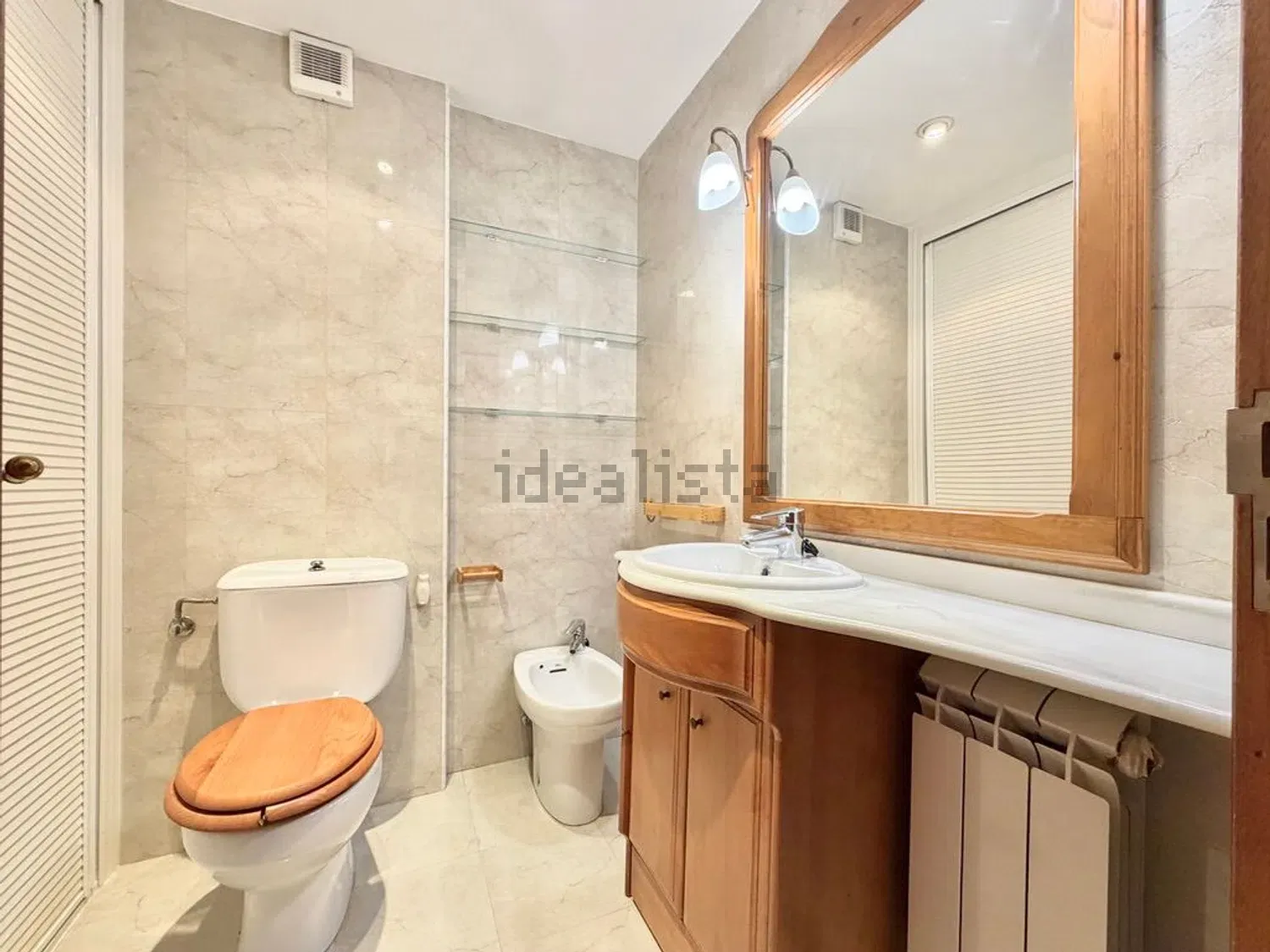 Luminoso piso con terraza acristalada y urbanización con piscina en Collado Villalba - imagen 9
