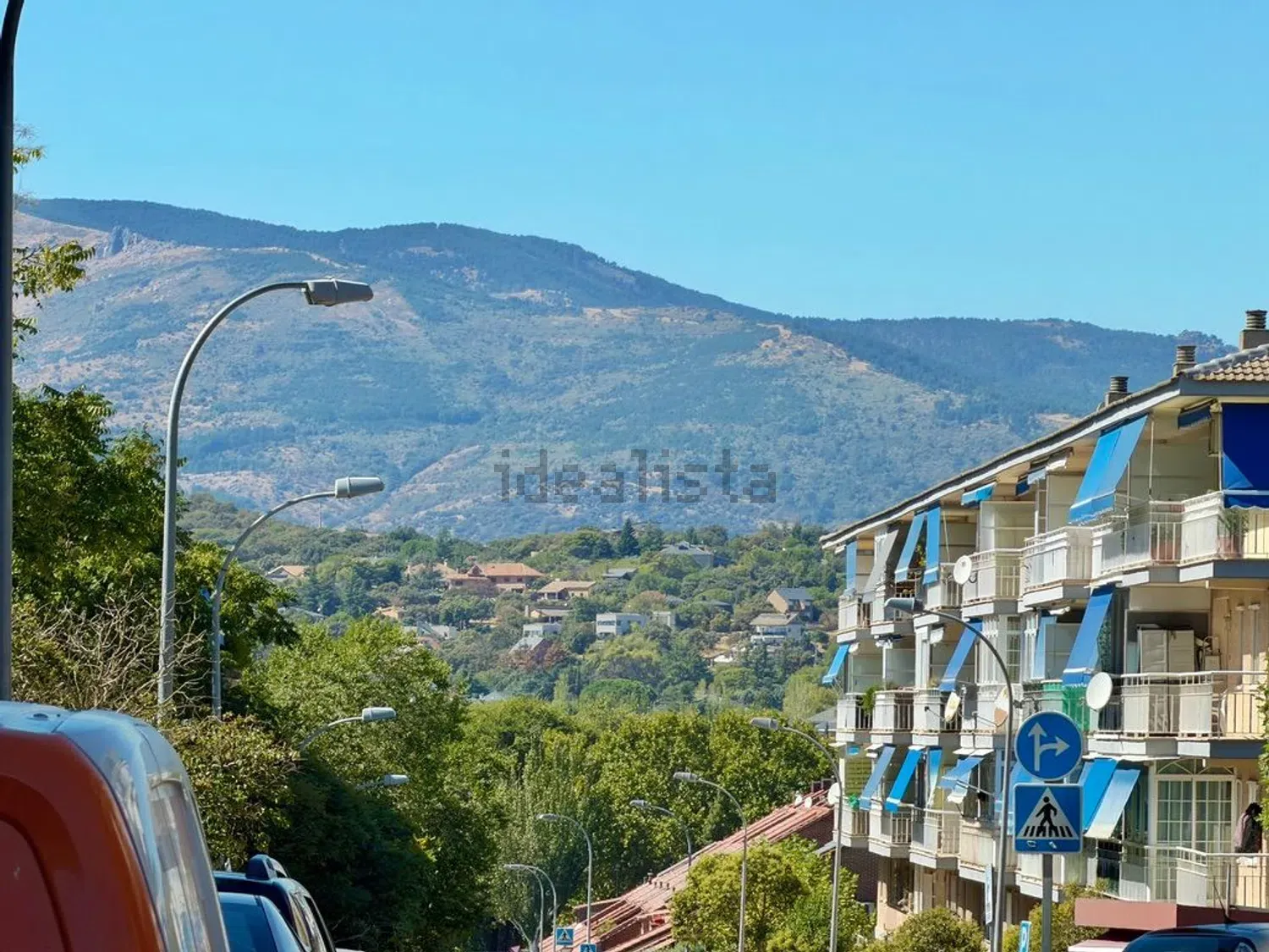 Luminoso piso con terraza acristalada y urbanización con piscina en Collado Villalba - imagen 15