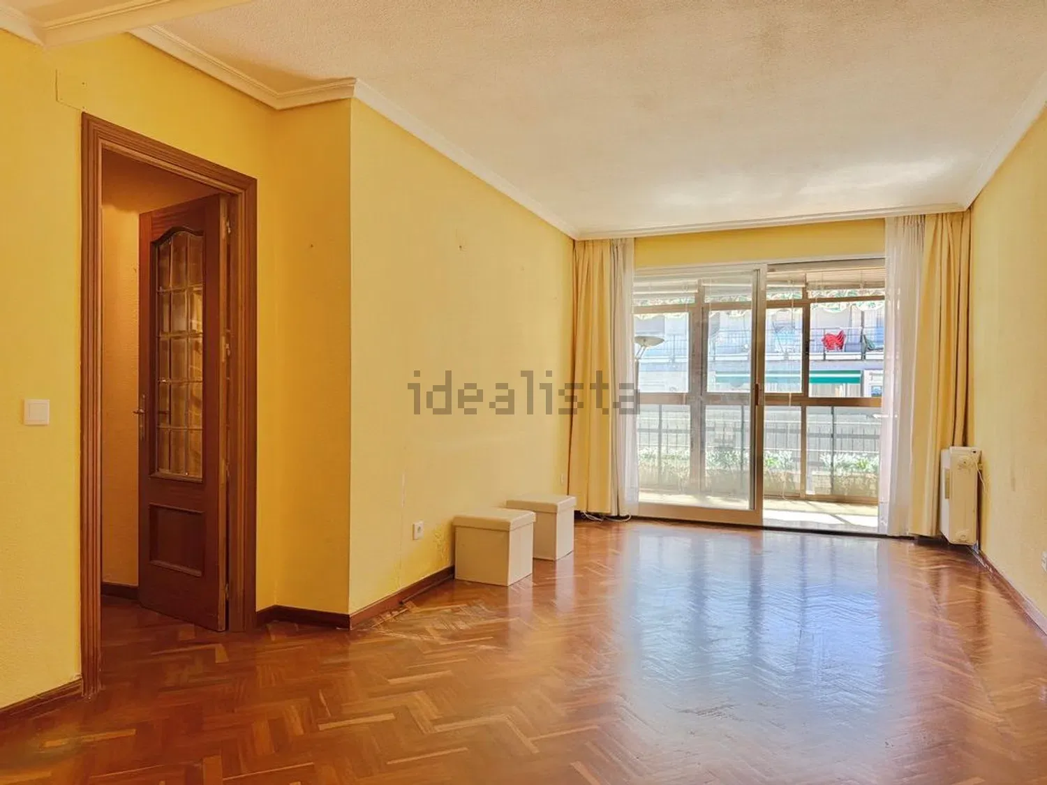 Luminoso piso con terraza acristalada y urbanización con piscina en Collado Villalba - imagen 23