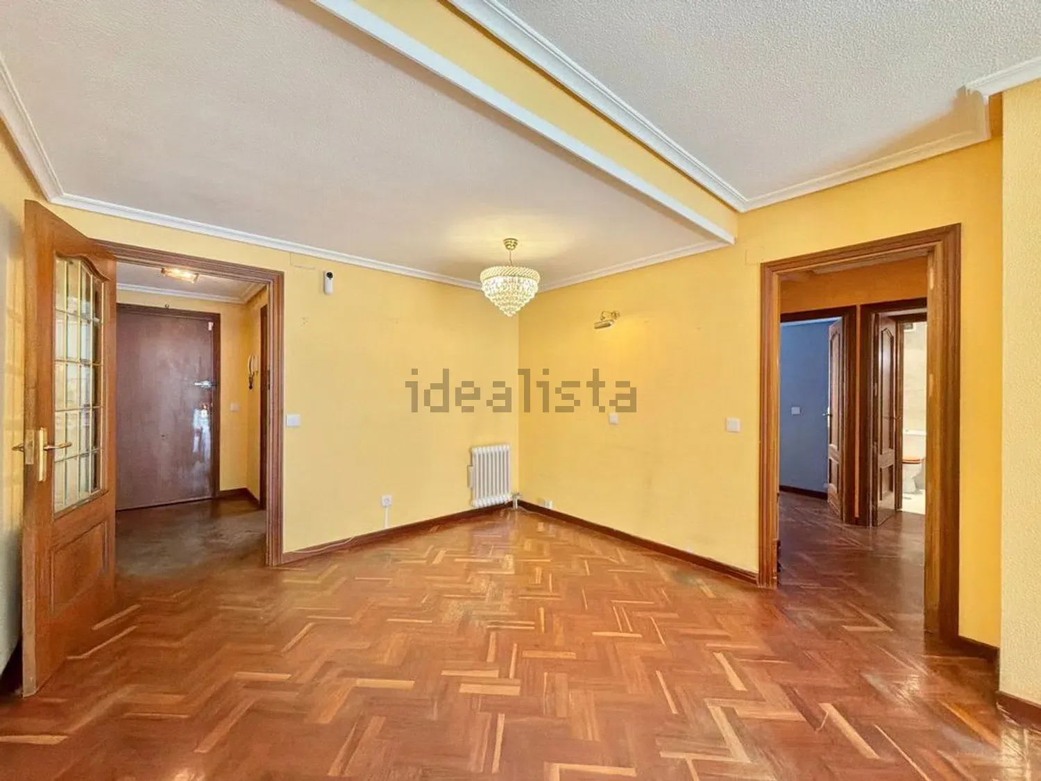 Luminoso piso con terraza acristalada y urbanización con piscina en Collado Villalba - imagen 30