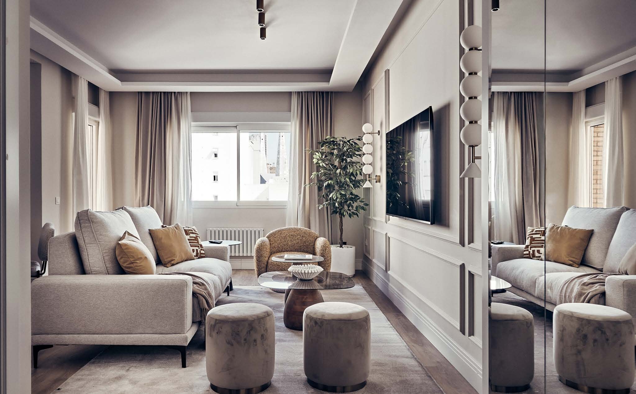Vivienda reformada de 153 m² con terraza y garaje en el barrio de Ibiza - imagen 2