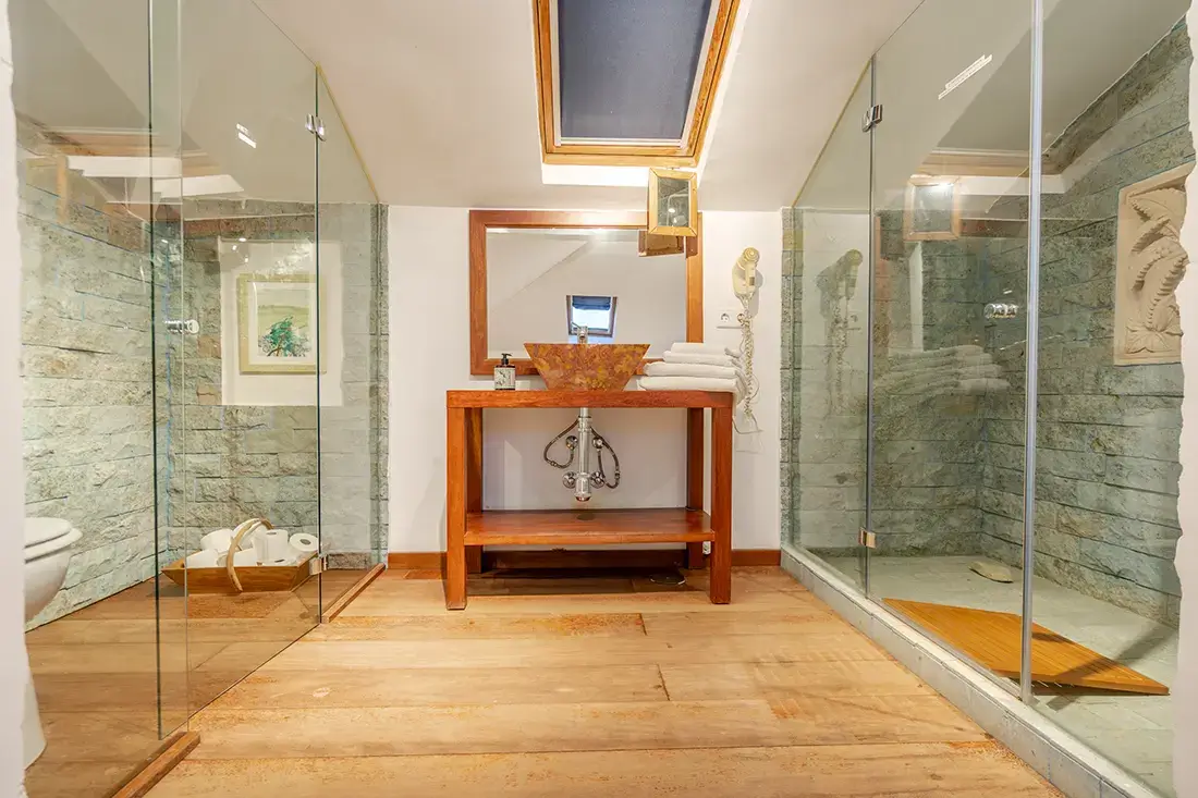 Finca de lujo de 30 ha estilo balinés con piscina infinity · Aldea del Fresno - imagen 21