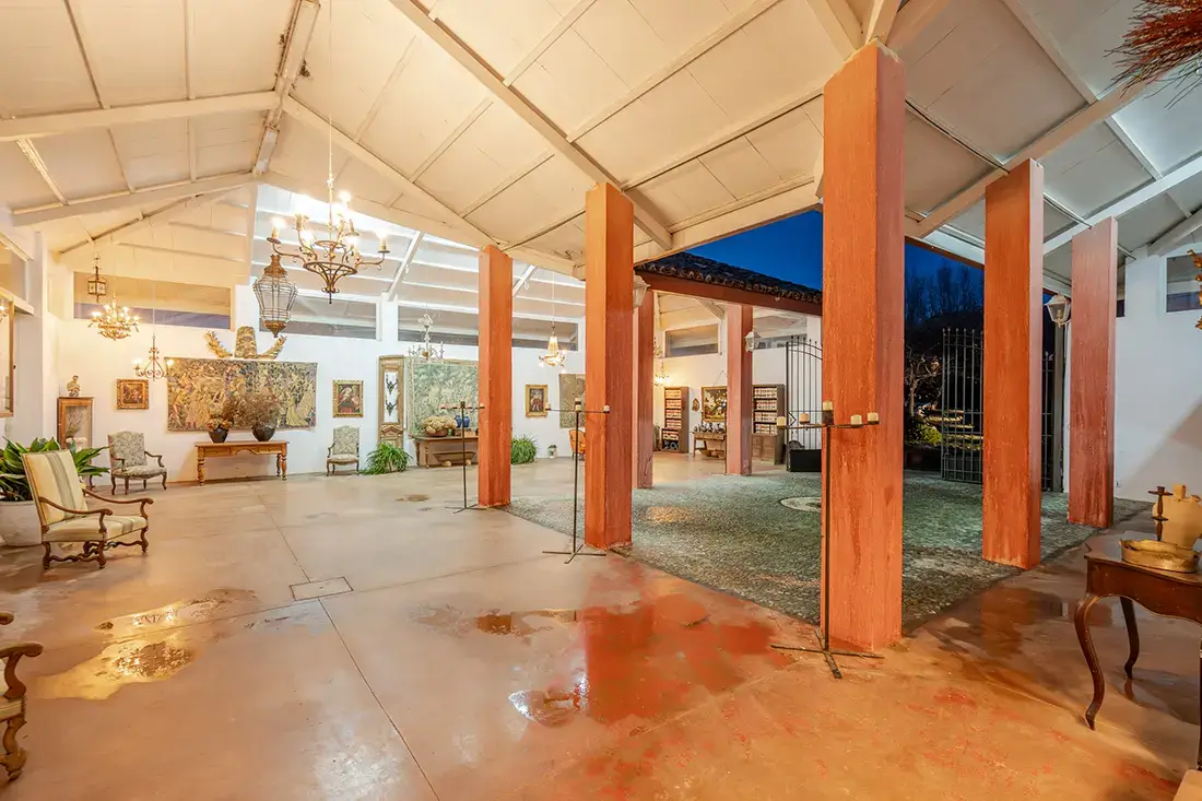 Finca de lujo de 30 ha estilo balinés con piscina infinity · Aldea del Fresno - imagen 22