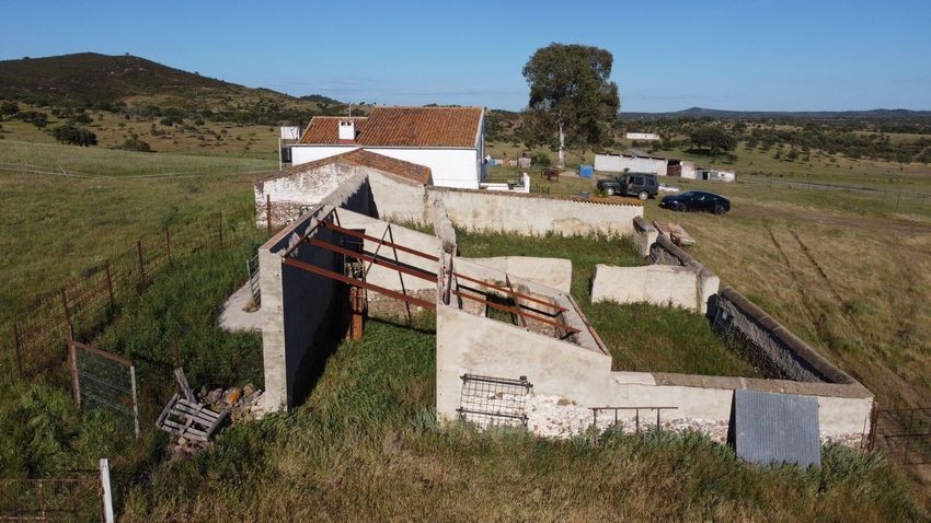 Hacienda Valverde — Finca rústica de 88 ha con cortijo, pozos y embalses · La Puebla de Guzmán (Huelva) - imagen 37