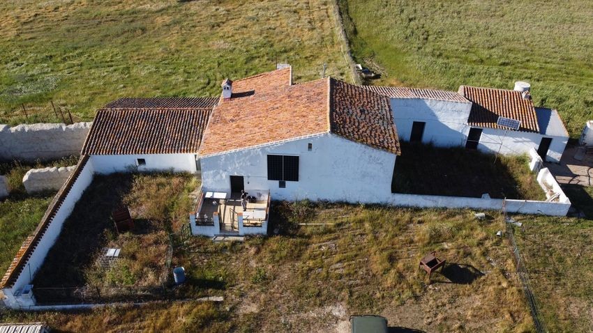 Hacienda Valverde — Finca rústica de 88 ha con cortijo, pozos y embalses · La Puebla de Guzmán (Huelva) - imagen 49