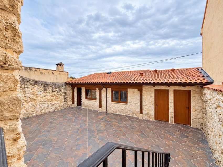 Palacio del siglo XVII completamente restaurado con hotel y restaurante en Segovia - imagen 35