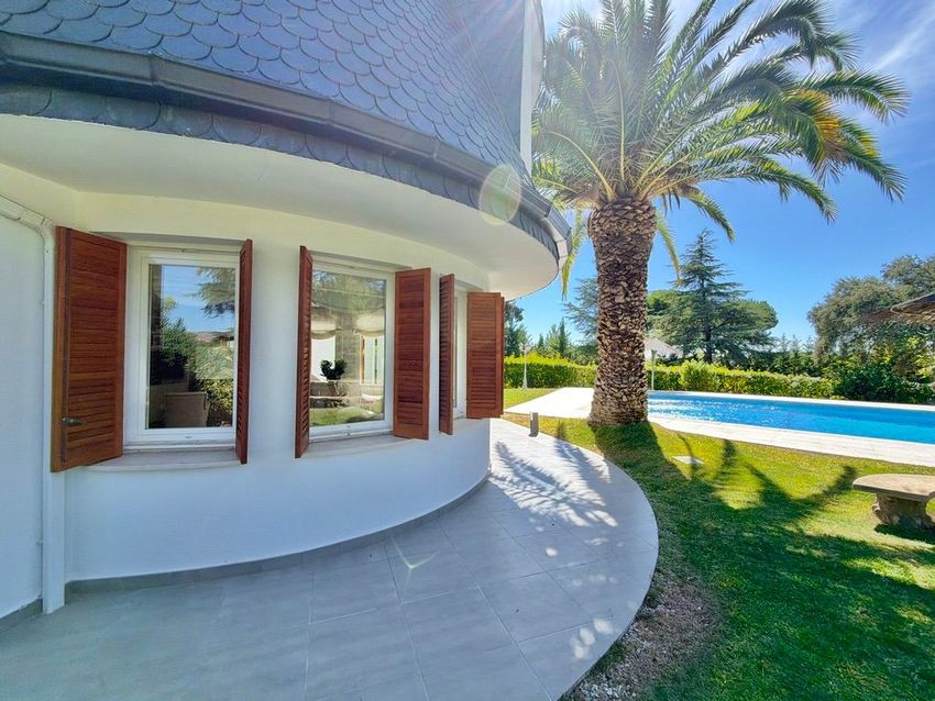 Espectacular chalet de lujo con piscina y pista de tenis en El Golf de Las Rozas - imagen 49