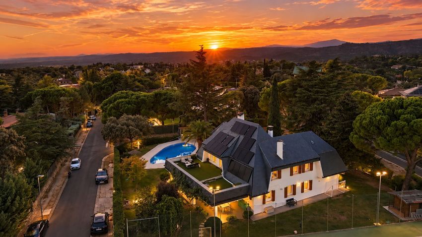 Espectacular chalet de lujo con piscina y pista de tenis en El Golf de Las Rozas - imagen 102