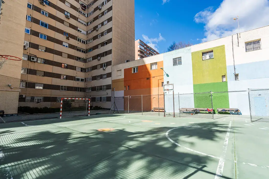 Local con potencial loft en Avenida de la Ilustración · Peñagrande - imagen 21