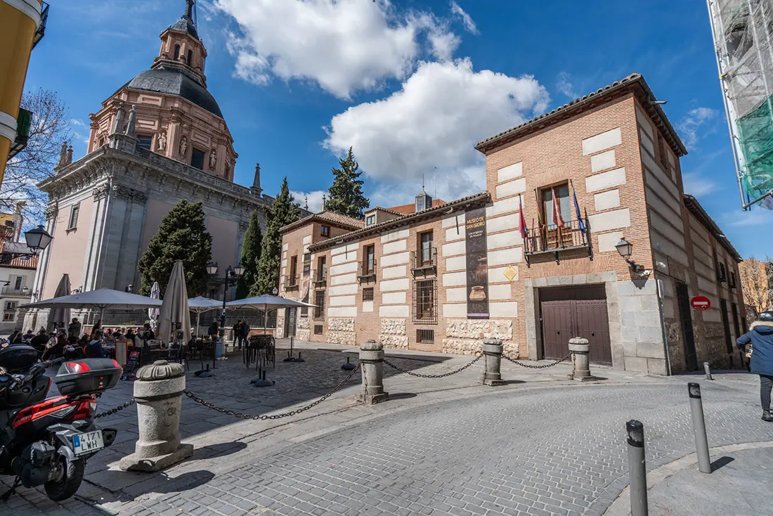Local de hostelería con cueva mudéjar en Cava Baja · La Latina - imagen 3