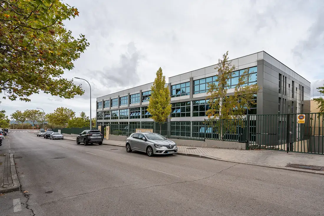 Loft / oficina con garaje en urbanización Punta Galea · Las Rozas · vivienda en venta en Madrid · Yolanda González