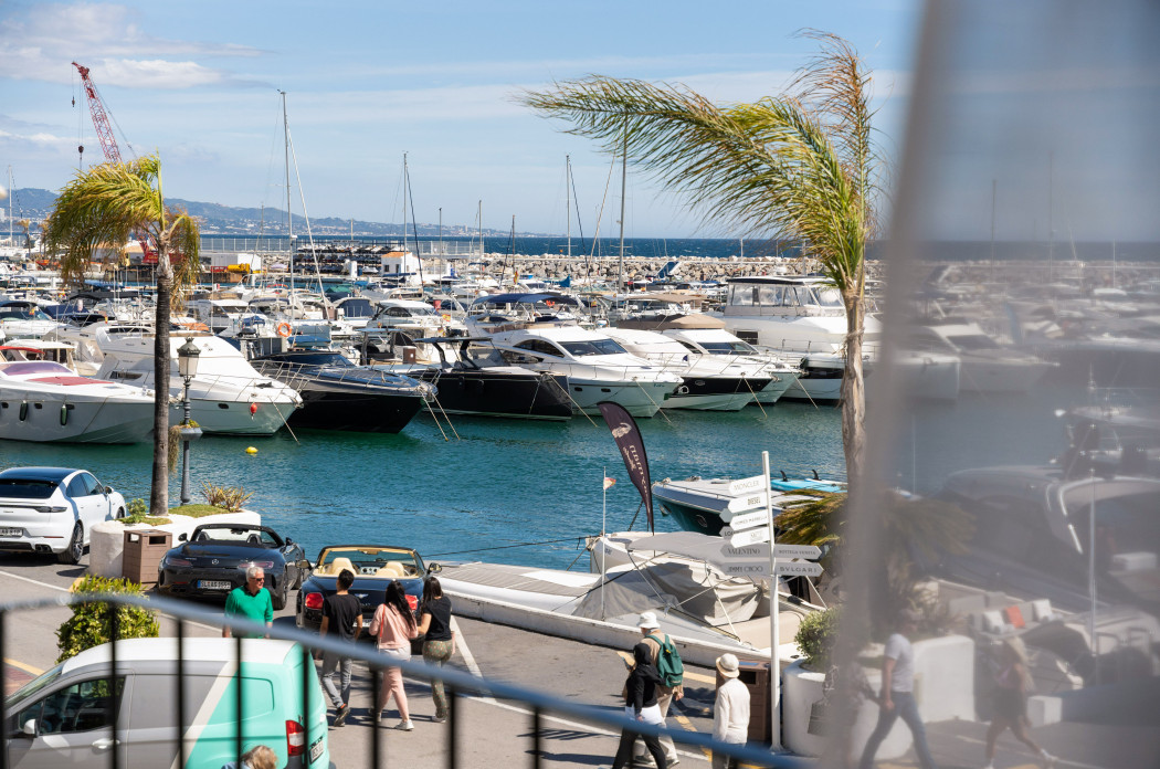 Apartamento Banús 131 — Puerto Banús, Marbella - imagen 2