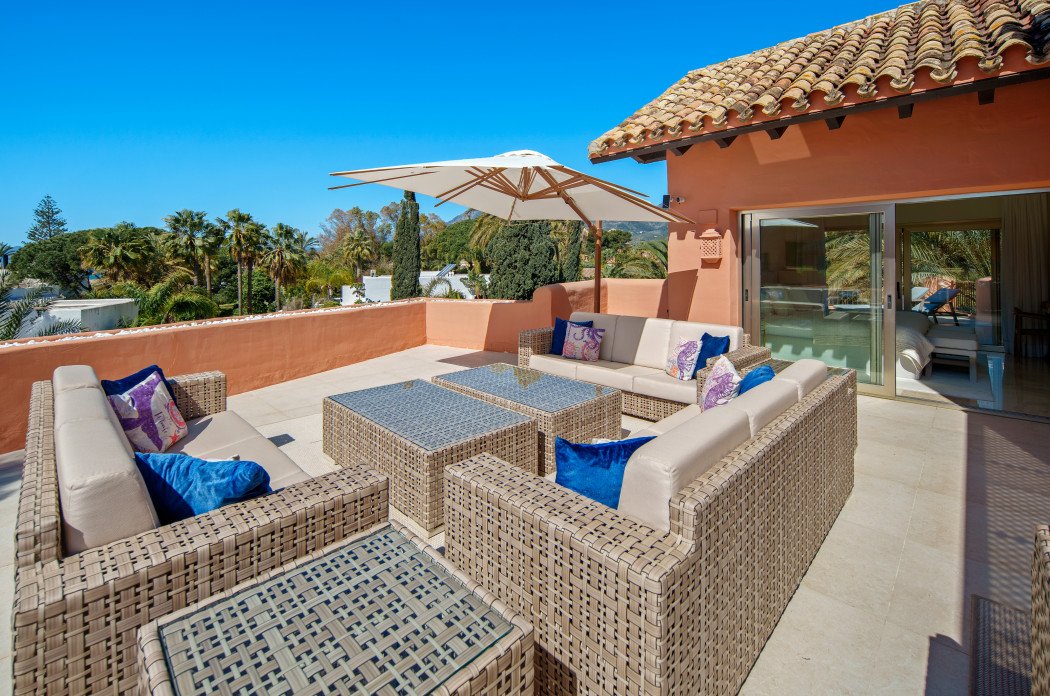 Ático dúplex La Morera 712 — Marbella Este - imagen 2