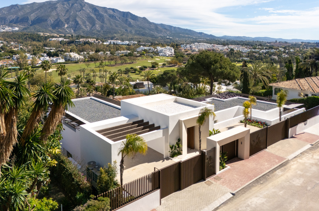 Villa Alcalá 70 — Nueva Andalucía, Marbella - imagen 2