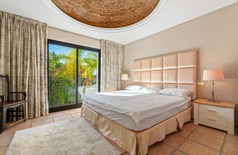 Villa Casa K — Puerto del Almendro, Benahavís - imagen 39