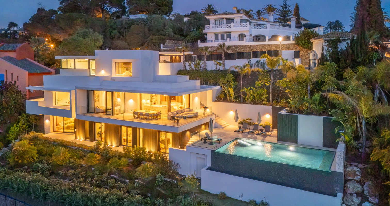 Villa El Rosario 430 — Marbella Este · vivienda en venta en Madrid · Yolanda González