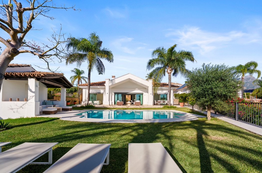 Villa La Perla — Haza del Conde, Nueva Andalucía - imagen 2