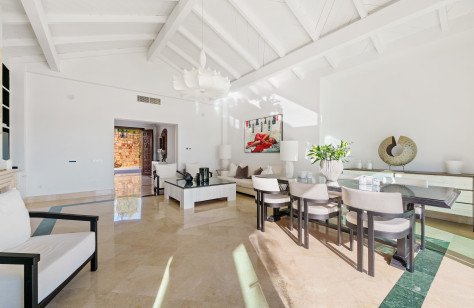 Villa La Perla — Haza del Conde, Nueva Andalucía - imagen 6