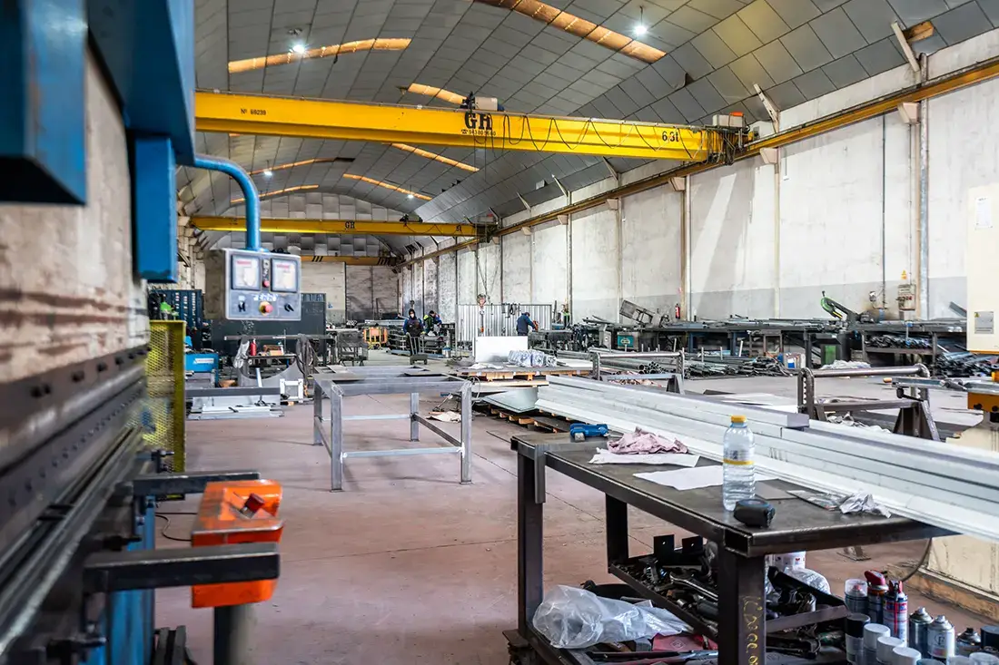 Nave industrial de 2.000 m² + empresa operativa rentable · Griñón - imagen 10