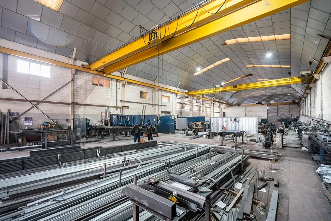 Nave industrial de 2.000 m² + empresa operativa rentable · Griñón - imagen 14