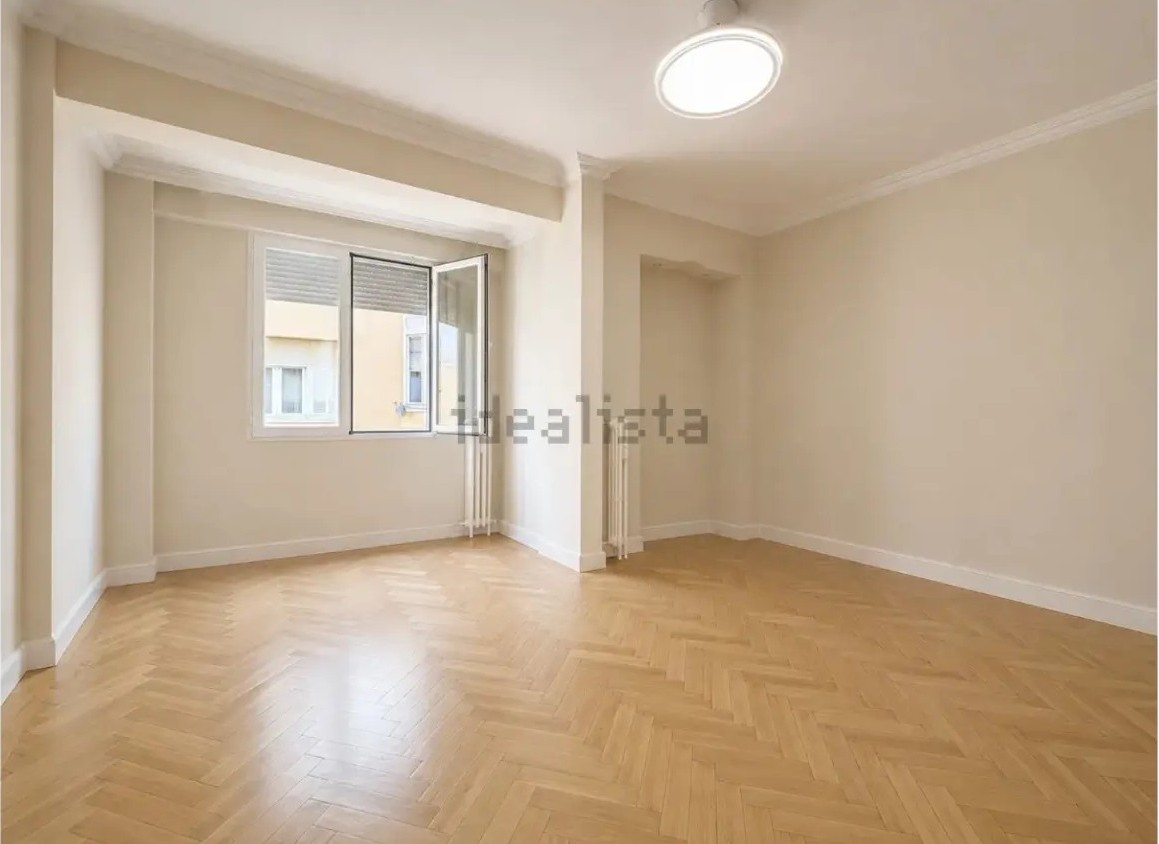 Exclusivo piso de 140 m² muy luminoso en el corazón de Chamberí - imagen 6