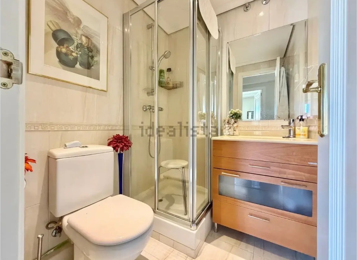 Exclusivo piso de 140 m² muy luminoso en el corazón de Chamberí - imagen 15