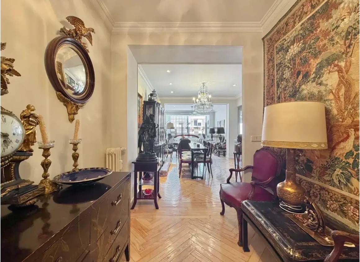 Exclusivo piso de 140 m² muy luminoso en el corazón de Chamberí - imagen 16