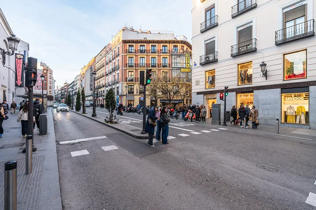 Piso luminoso con ascensor en Embajadores · Lavapiés · vivienda en venta en Madrid · Yolanda González