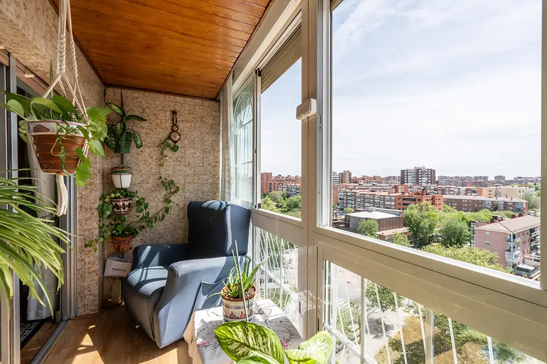 Piso exterior en Pueblo Nuevo · Ciudad Lineal - imagen 2