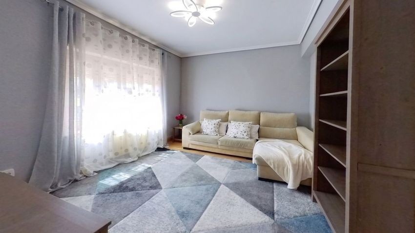 Exclusiva finca urbana de 3.212 m² con dos viviendas, zona industrial y máxima edificabilidad en Cerrazo (Reocín) - imagen 25