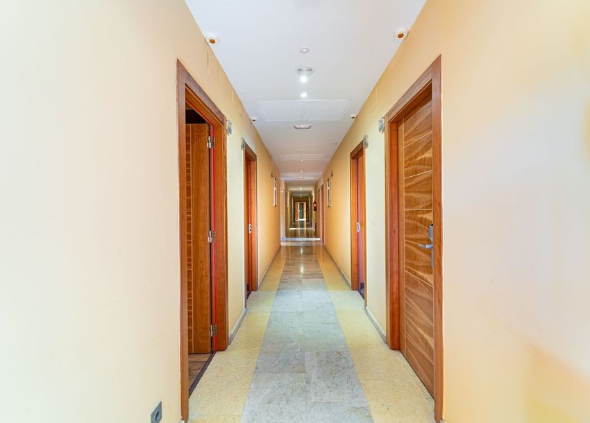 Gran hotel en pleno funcionamiento en la autovía A1, Somosierra: más de 3.000 m² construidos en 10.000 m² de terreno - imagen 20