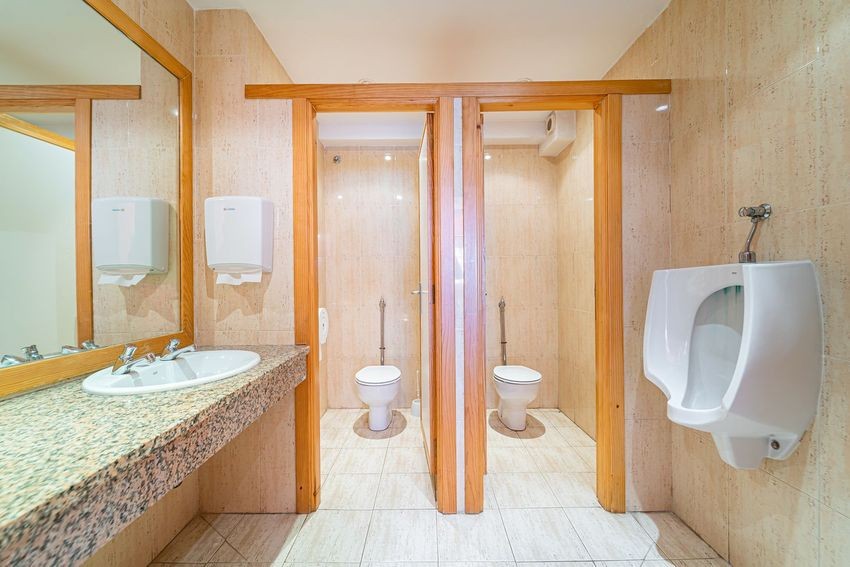 Gran hotel en pleno funcionamiento en la autovía A1, Somosierra: más de 3.000 m² construidos en 10.000 m² de terreno - imagen 47