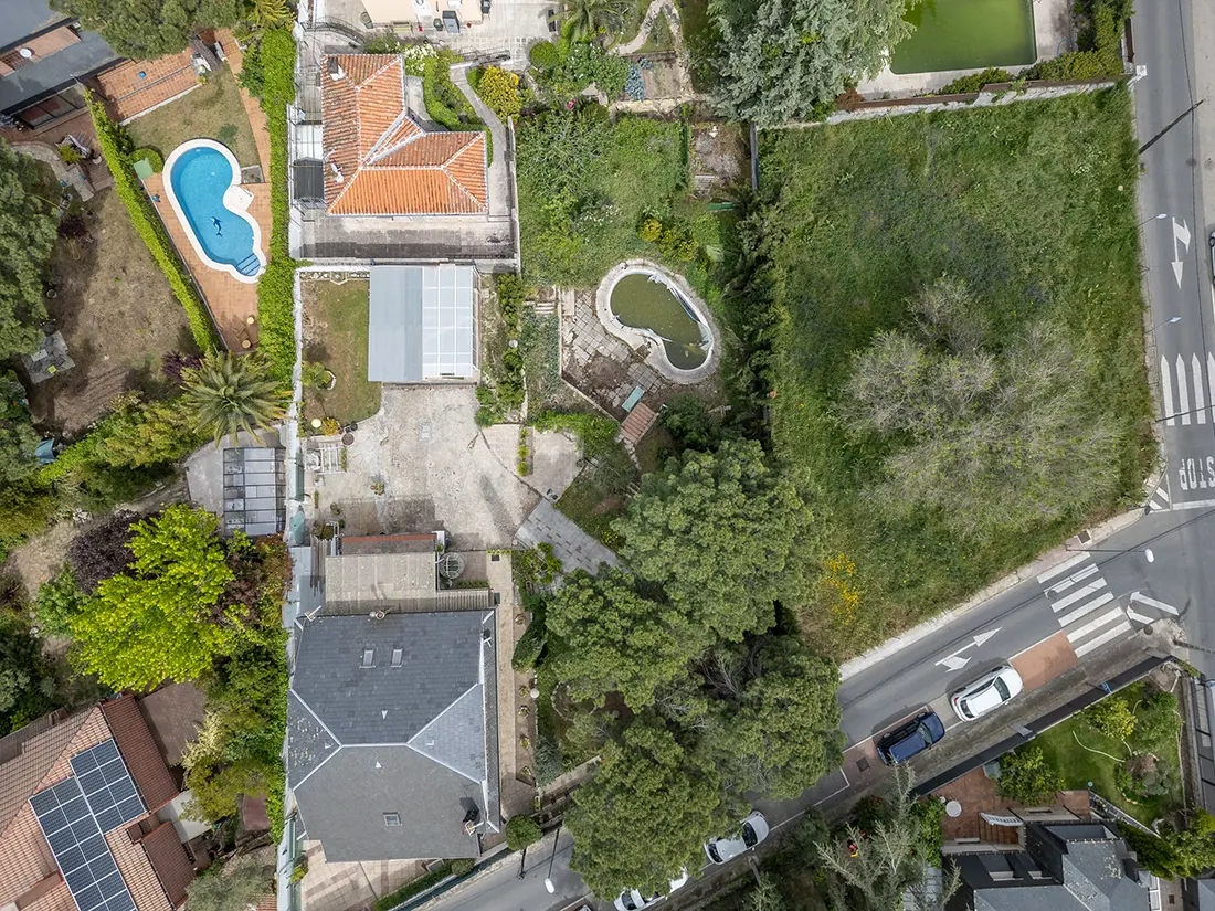 Parcela urbana de 600 m² con piscina y pozo · Las Matas-Peñascales, Las Rozas - imagen 8