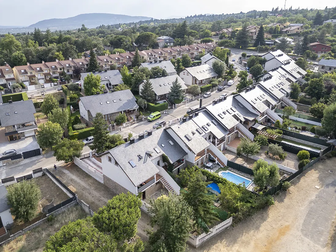 Chalet Adosado en Mataelpino, Madrid · vivienda en venta en Madrid · Yolanda González