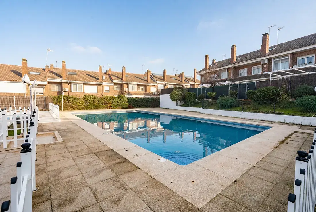 Chalet adosado en venta en Las Rozas - imagen 4
