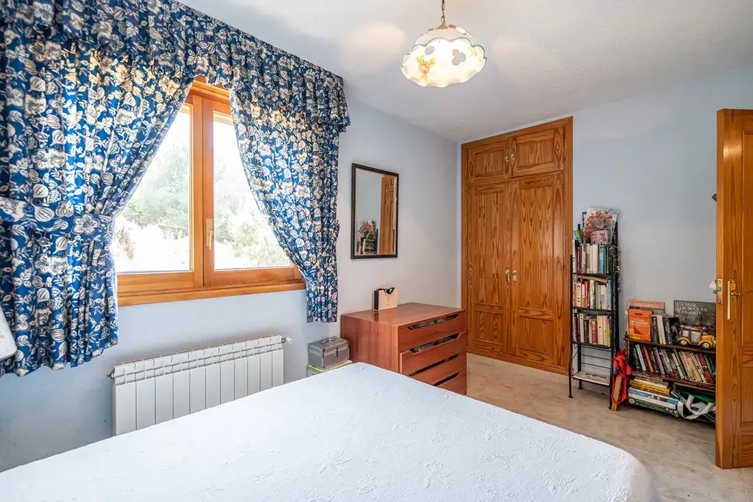 Chalet con parcela y vistas en venta en Manzanares El Real - imagen 16