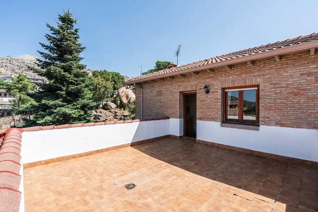 Chalet con parcela y vistas en venta en Manzanares El Real - imagen 20