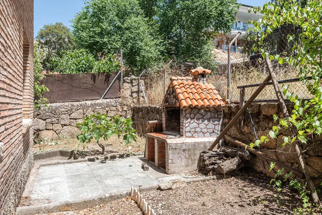 Chalet con parcela y vistas en venta en Manzanares El Real - imagen 22