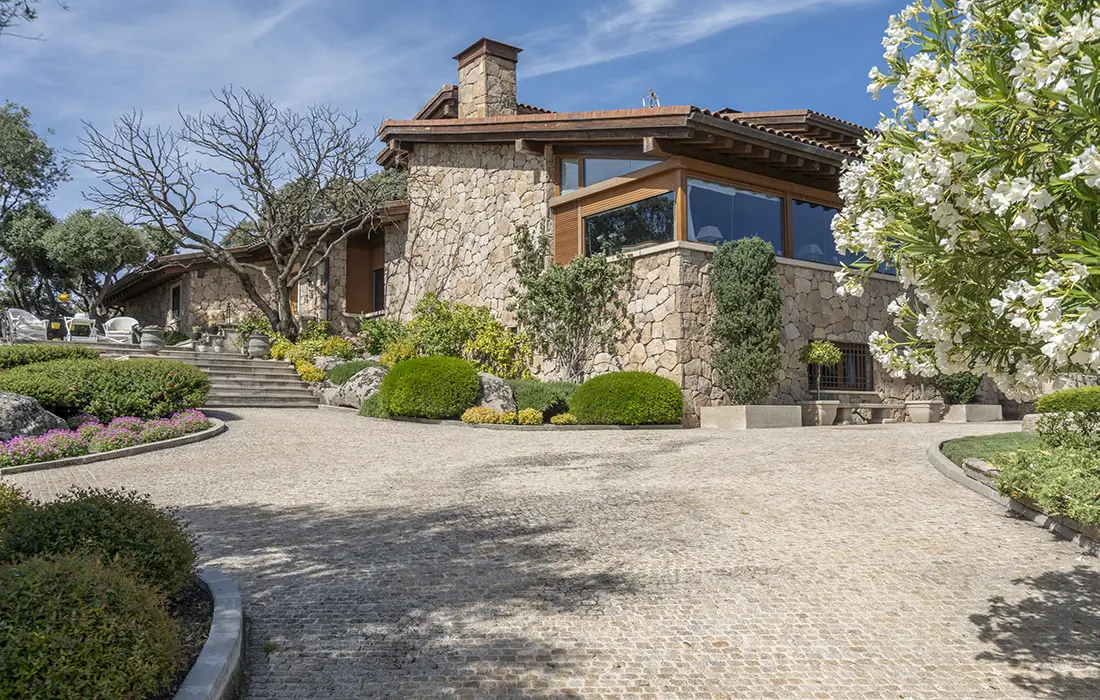 Chalet independiente en venta en Fresnedillas de la Oliva · vivienda en venta en Madrid · Yolanda González